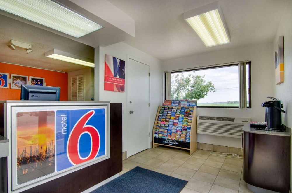 Motel 6-Salina, KS Image 19