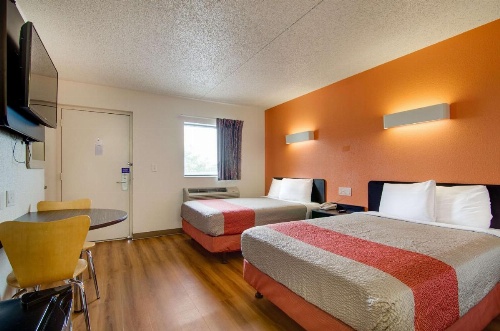 Motel 6-Salina, KS image 29