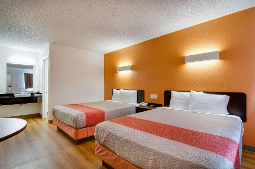 Motel 6-Salina, KS image 32