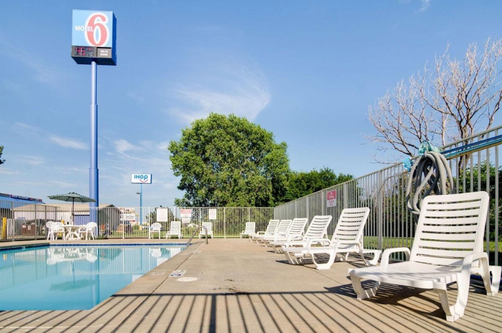 Motel 6-Salina, KS Image 40