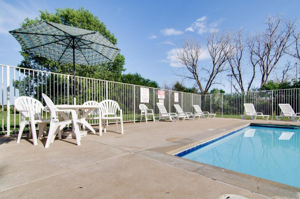 Motel 6-Salina, KS Image 6